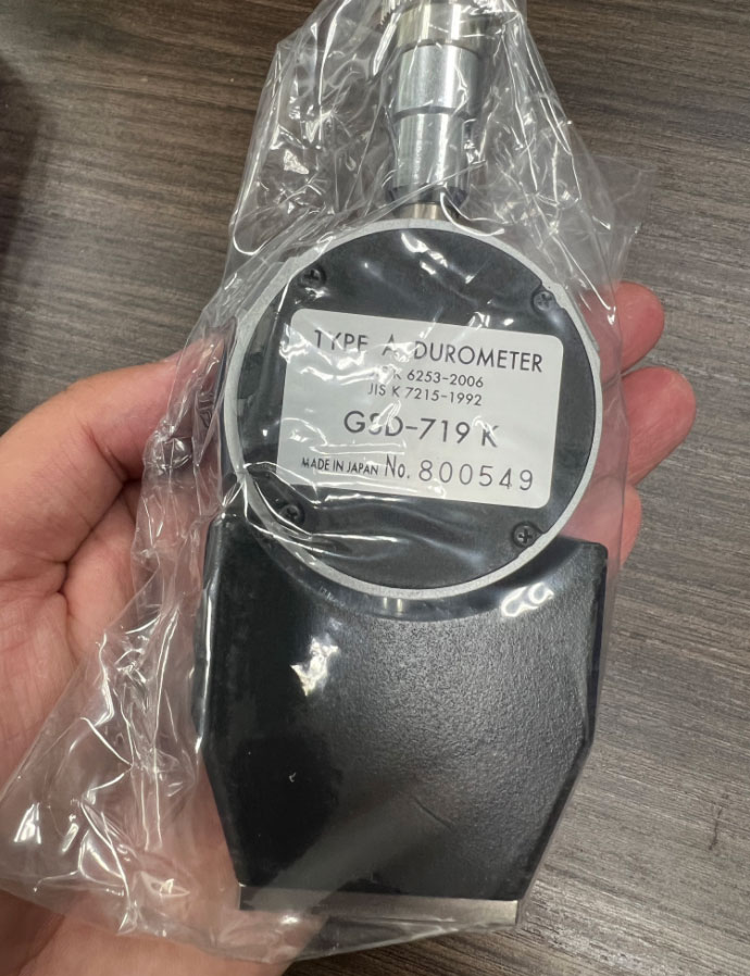 橡胶硬度计.jpg